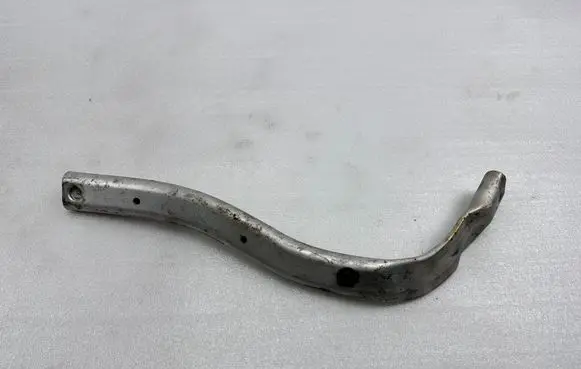 Audi A8 S8 D4 4H Fender mounting bracket 4H0821260 4H0821260C