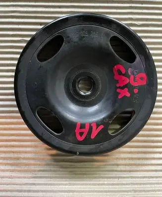 Volkswagen Golf Plus Crankshaft pulley 03D105255D