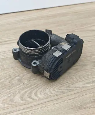 Volvo XC70 Throttle valve 8692720 0281002701