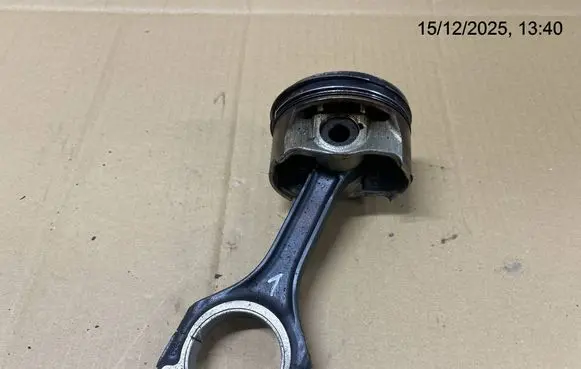 Mercedes-Benz GL X166 Piston with connecting rod