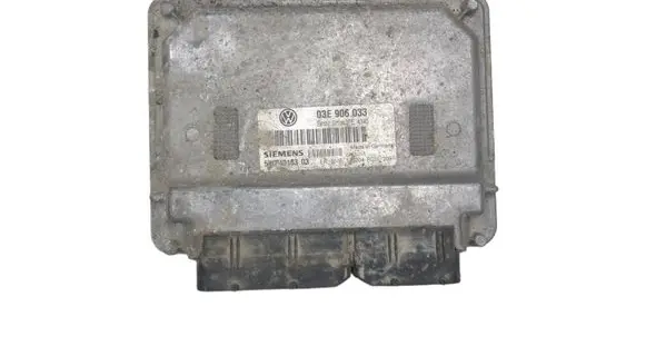 Skoda Fabia Mk1 (6Y) Engine control unit/module 03E906033 5WP4016303 3PE4340