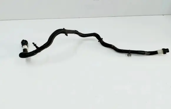 Tesla Model 3 Engine coolant pipe/hose 1077592-01-F