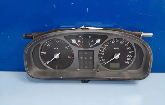 Renault Laguna II Speedometer (instrument cluster) 8200170305 5514000062