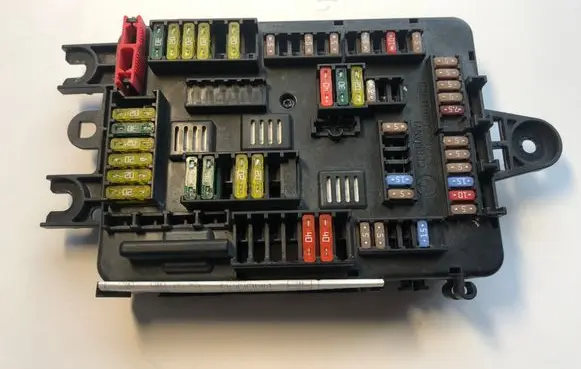 BMW 4 F32 F33 Fuse box set 9337880 9337884 933788401