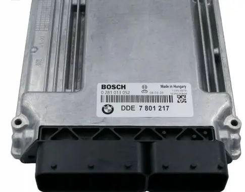 BMW X3 E83 Engine control unit/module 0281013052