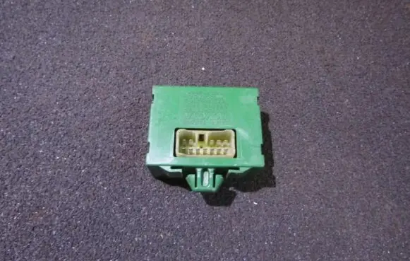 Toyota Camry Other control units/modules 8937333030 0688001480