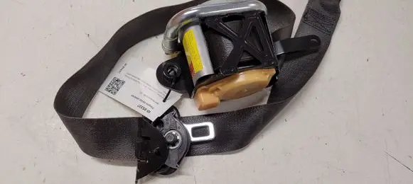Opel Insignia A Front seatbelt 5010D4T26U 307421599P10 3063932AA