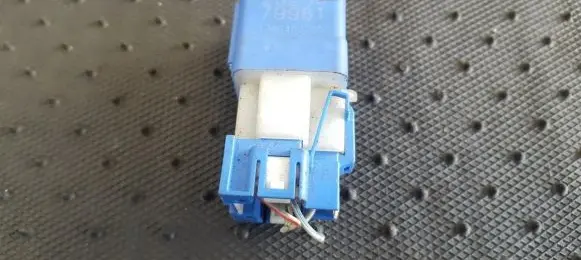 Nissan Almera Other relay 2523079981 19804022252