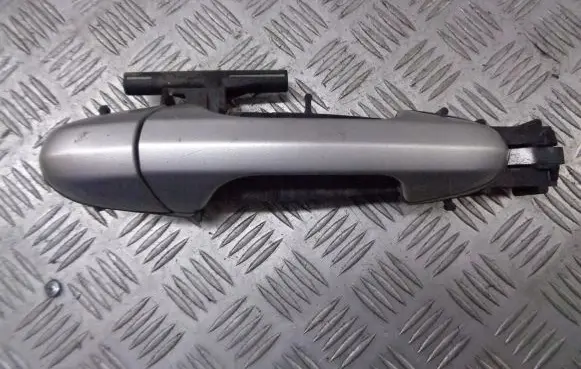 Chrysler Pacifica Front door exterior handle