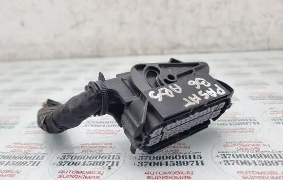 Volkswagen PASSAT B6 ABS module connector plug 1K0973038