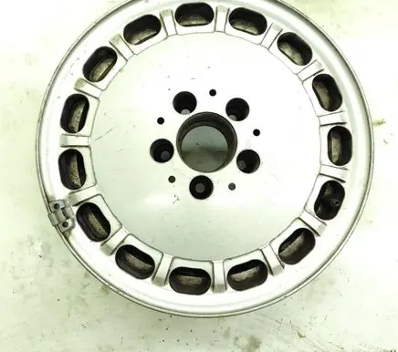 Mercedes-Benz E W123 R15 alloy rim 1264003002