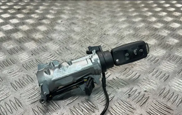 Volkswagen Golf VI Ignition lock 1K0905851B