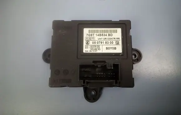 Ford Mondeo MK IV Door control unit/module 7G9T14B534BD 0507918300