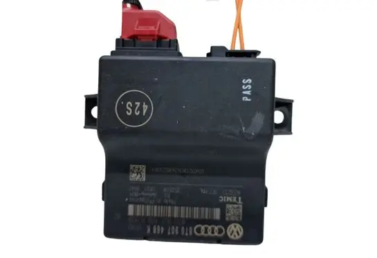 Audi A4 S4 B8 8K Gateway control module 8T0907468K
