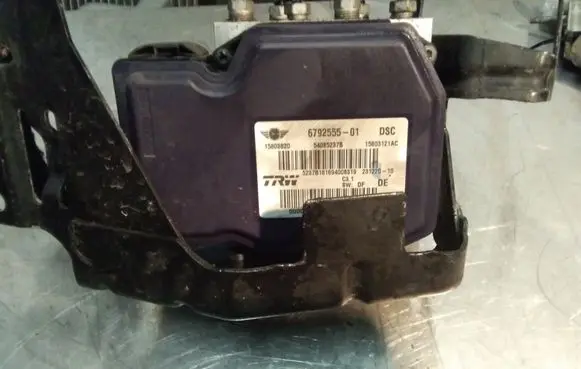 Mini One - Cooper Coupe R56 ABS Pump 679255501 15803820 54085237B