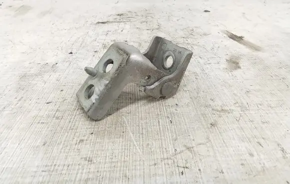 Citroen C4 Grand Picasso Front door lower hinge 