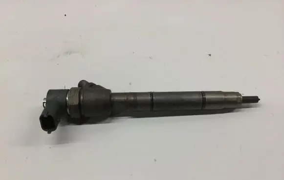 KIA Ceed Fuel injector 0445110320