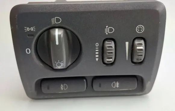 Volvo V70 Light switch 9441233 ML150A00141