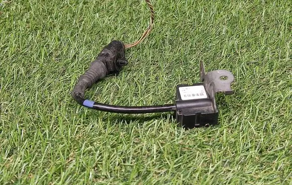 Volkswagen Touareg I ABS wheel speed sensor 7L0907674A 15179200512