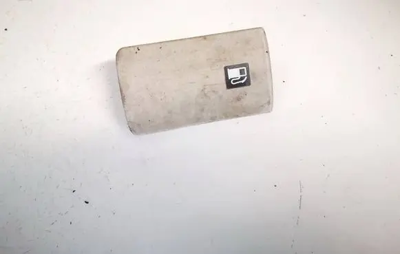 Subaru Impreza III Fuel tank opening switch 