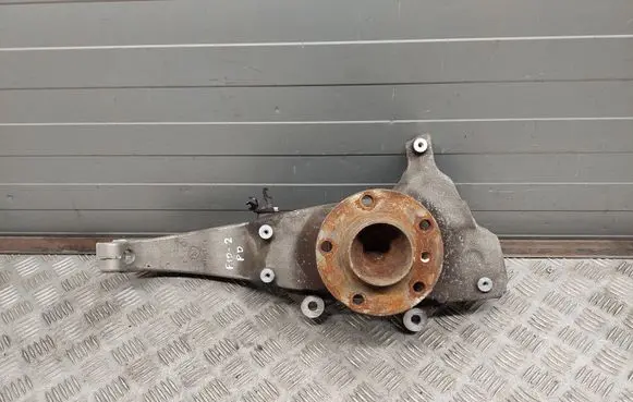 BMW 5 F10 F11 Front wheel hub