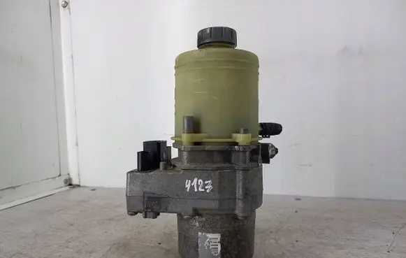 Volkswagen Polo IV 9N3 Power steering pump 21600307HPI