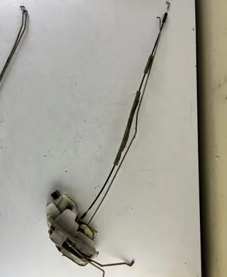 Mitsubishi Outlander Front door lock