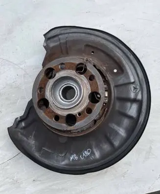 Mercedes-Benz C W204 Rear wheel hub