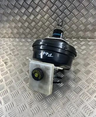 BMW X4 F26 Brake booster 6871456