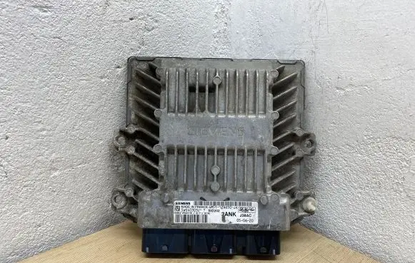 Ford Focus Engine control unit/module 4M5112A650JK 5WS40303JT