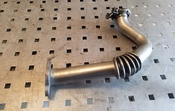 Seat Altea XL EGR valve line/pipe/hose 03L131521R