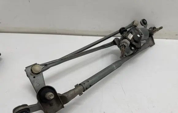 Jaguar E-Pace Front wiper linkage and motor L9C317500AA