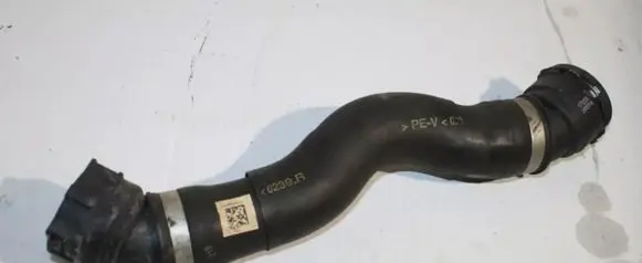 BMW 7 G11 G12 Engine coolant pipe/hose 8572906