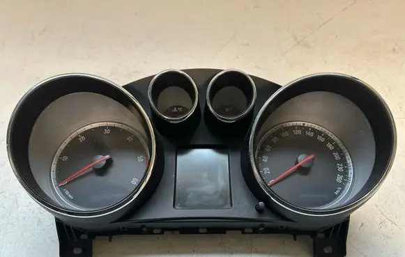 Opel Insignia A Speedometer (instrument cluster) 365903926