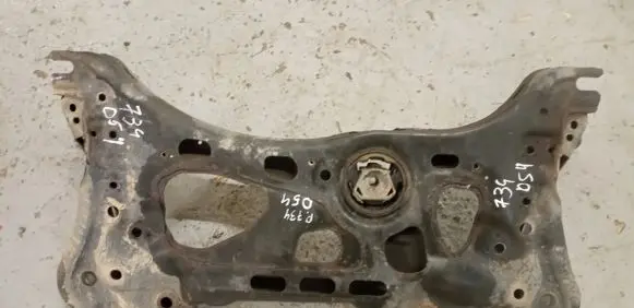 Volkswagen Golf VII Front subframe