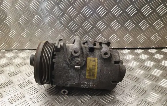 Ford Focus C-MAX Air conditioning (A/C) compressor (pump) 4M5H19D629AC