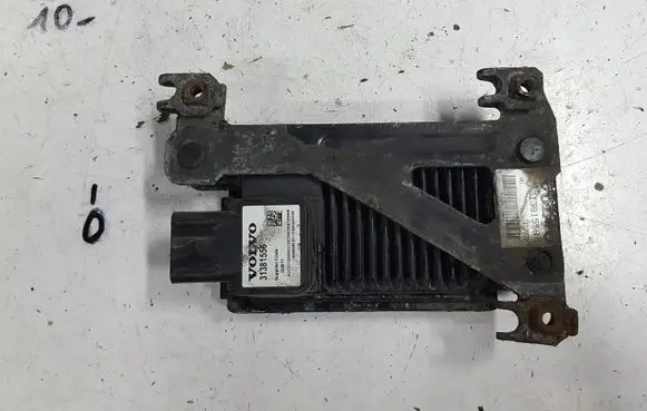 Hyundai i40 Distronic sensor radar 31381556