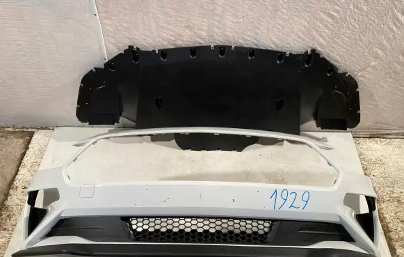 Ford Mustang VI Front bumper JR3B-17C831-BDW