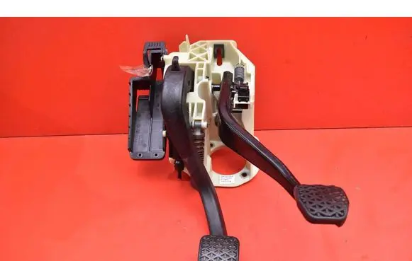 BMW 5 F10 F11 Accelerator throttle pedal 6777176