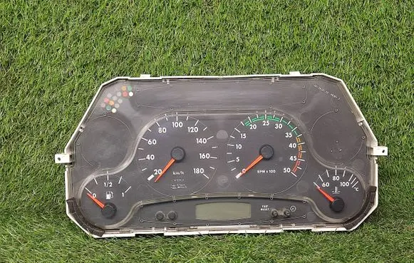 Iveco Daily 3rd gen Speedometer (instrument cluster) 504008187 155160000101