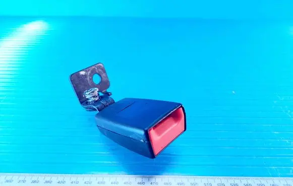 Chevrolet Cruze Rear seatbelt buckle 688309590 13251483