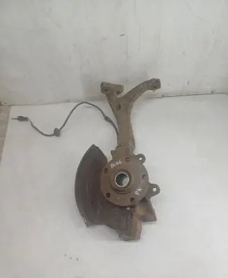 Volkswagen PASSAT B5.5 Front wheel hub