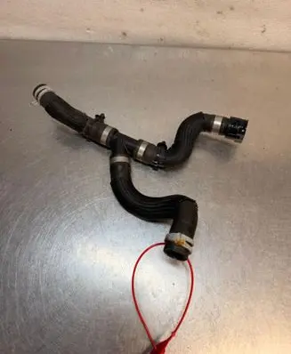 Renault Trafic III (X82) Engine coolant pipe/hose 