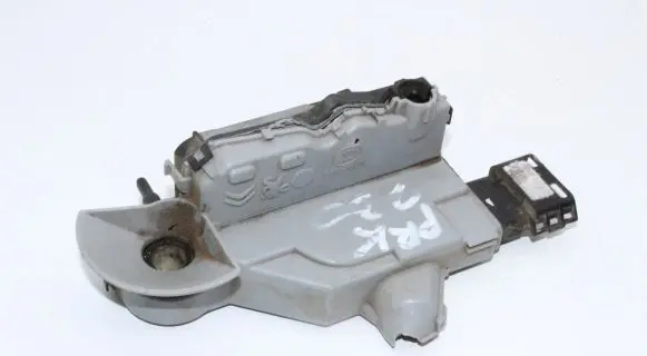 Peugeot RCZ Front door lock PSA184079