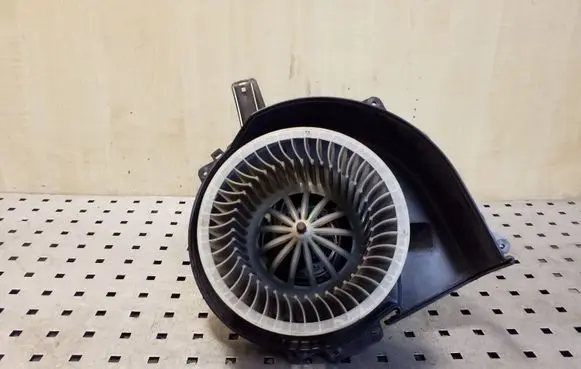 Seat Toledo IV (NH) Heater fan/blower 6Q2819015J