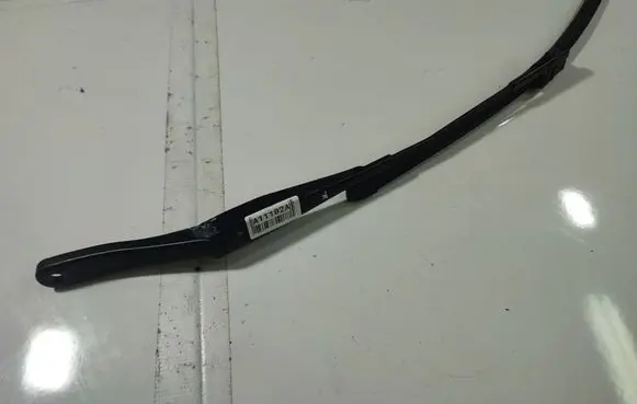 Opel Astra H Front wiper blade arm 