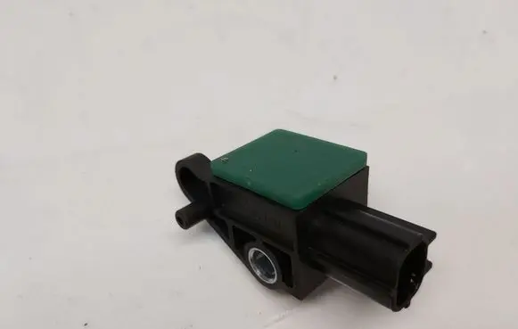 Seat Alhambra (Mk2) Airbag deployment crash/impact sensor 5N0959351