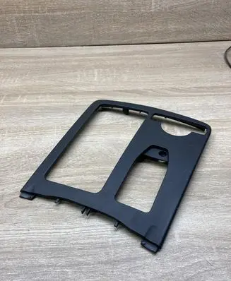 Mercedes-Benz C W204 Gear shifter surround trim plastic A2046800207