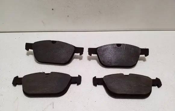 Volvo XC60 Brake pads (front) 