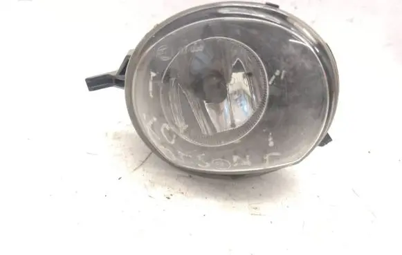 Toyota Corolla Verso E121 Front fog light 812100F010